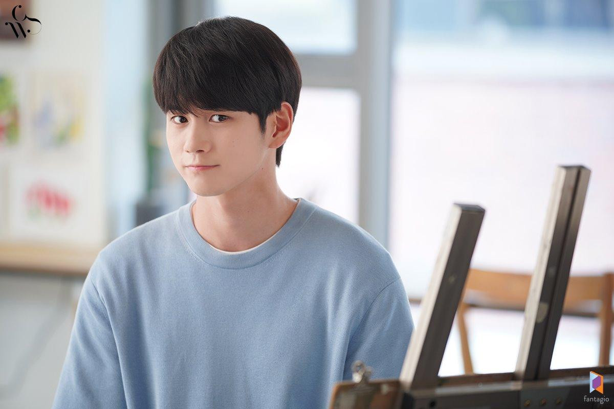 100 kiểu ảnh đẹp của Ong Seong Woo và Moon Bin (ASTRO) trong 'Khoảnh khắc tuổi 18' Ảnh 19