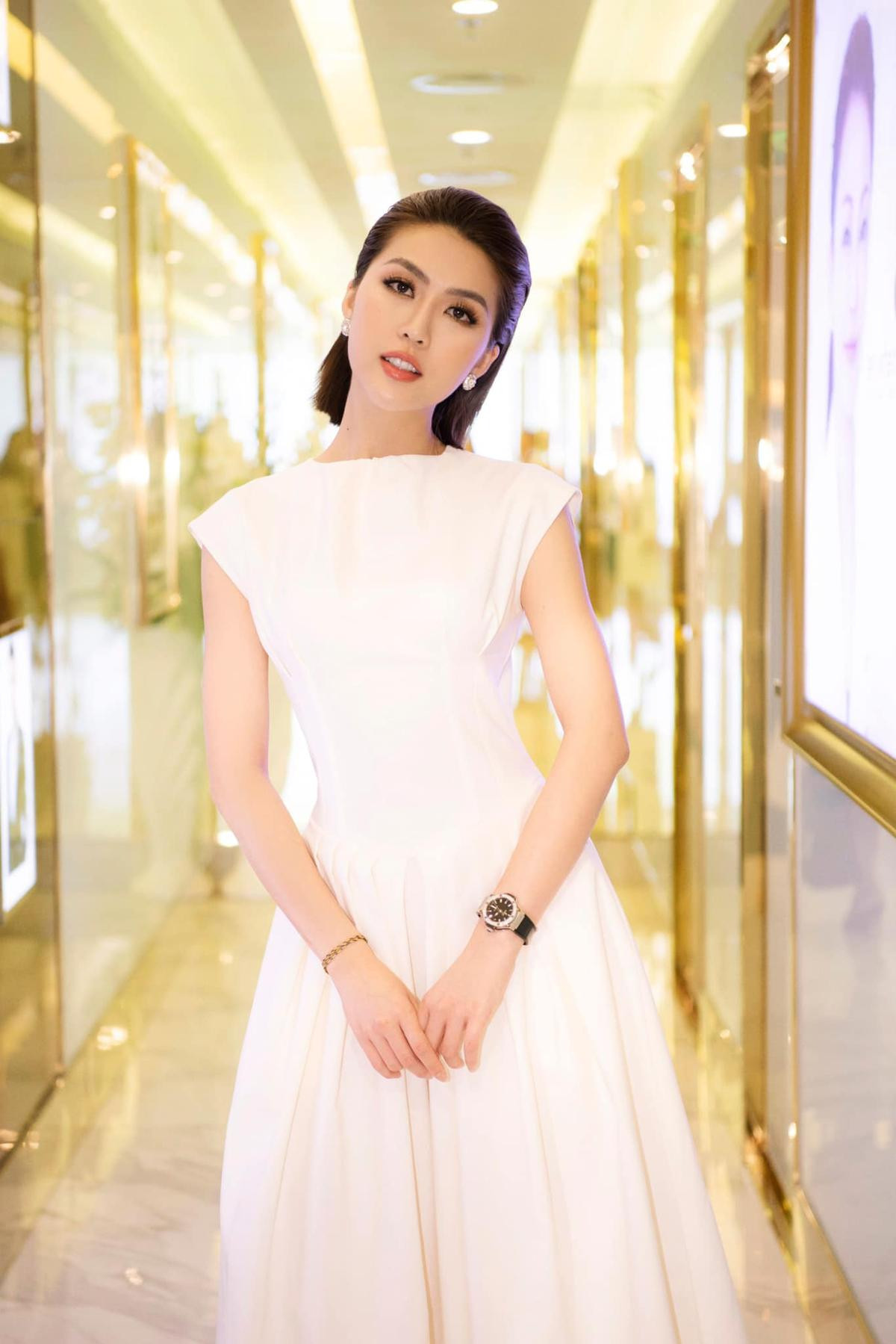 Tường Linh bất ngờ dự thi Miss Universe Vietnam 2019, tái ngộ huấn luyện viên Hoàng Thùy Ảnh 7