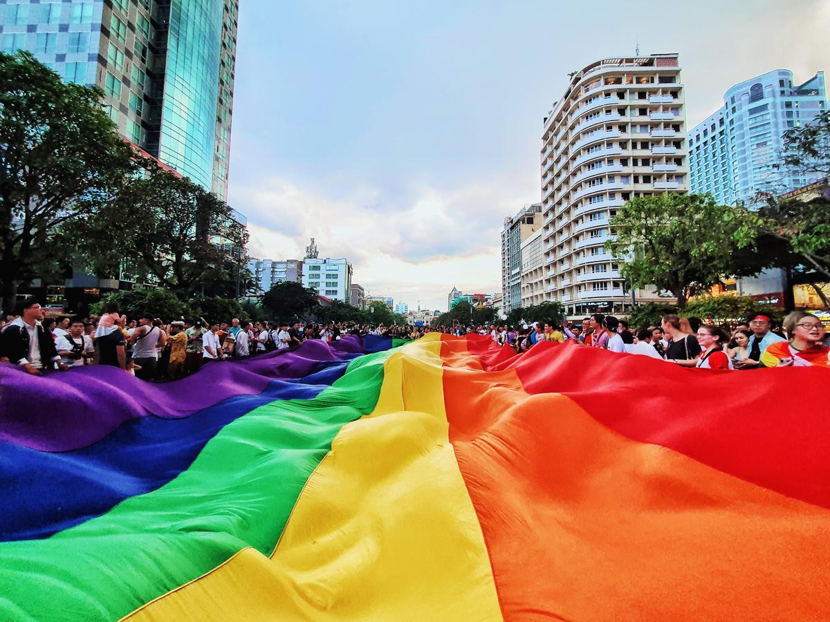 VietPride 2019: 'Đi cùng con cô thấy vui lắm, con của mình chứ con ai đâu mà ghét bỏ' Ảnh 1