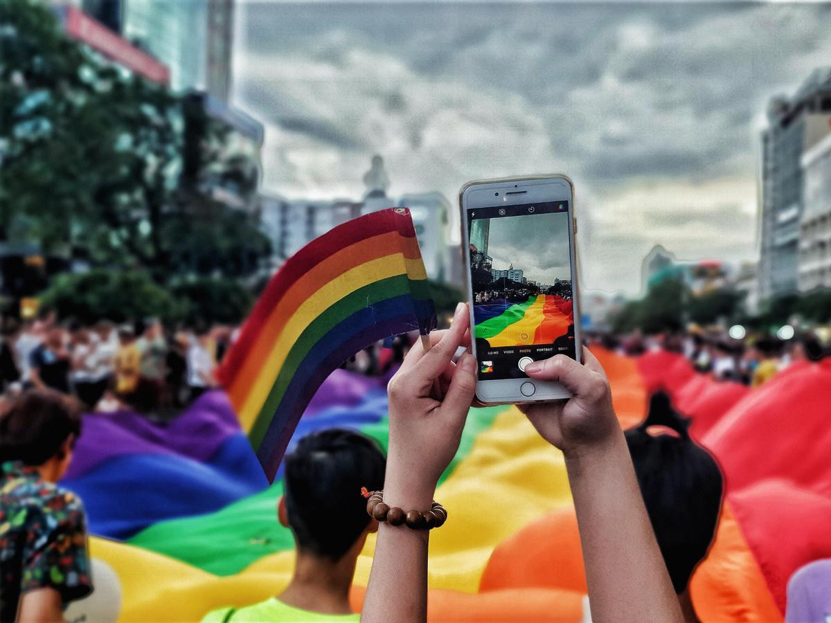 VietPride 2019: 'Đi cùng con cô thấy vui lắm, con của mình chứ con ai đâu mà ghét bỏ' Ảnh 20