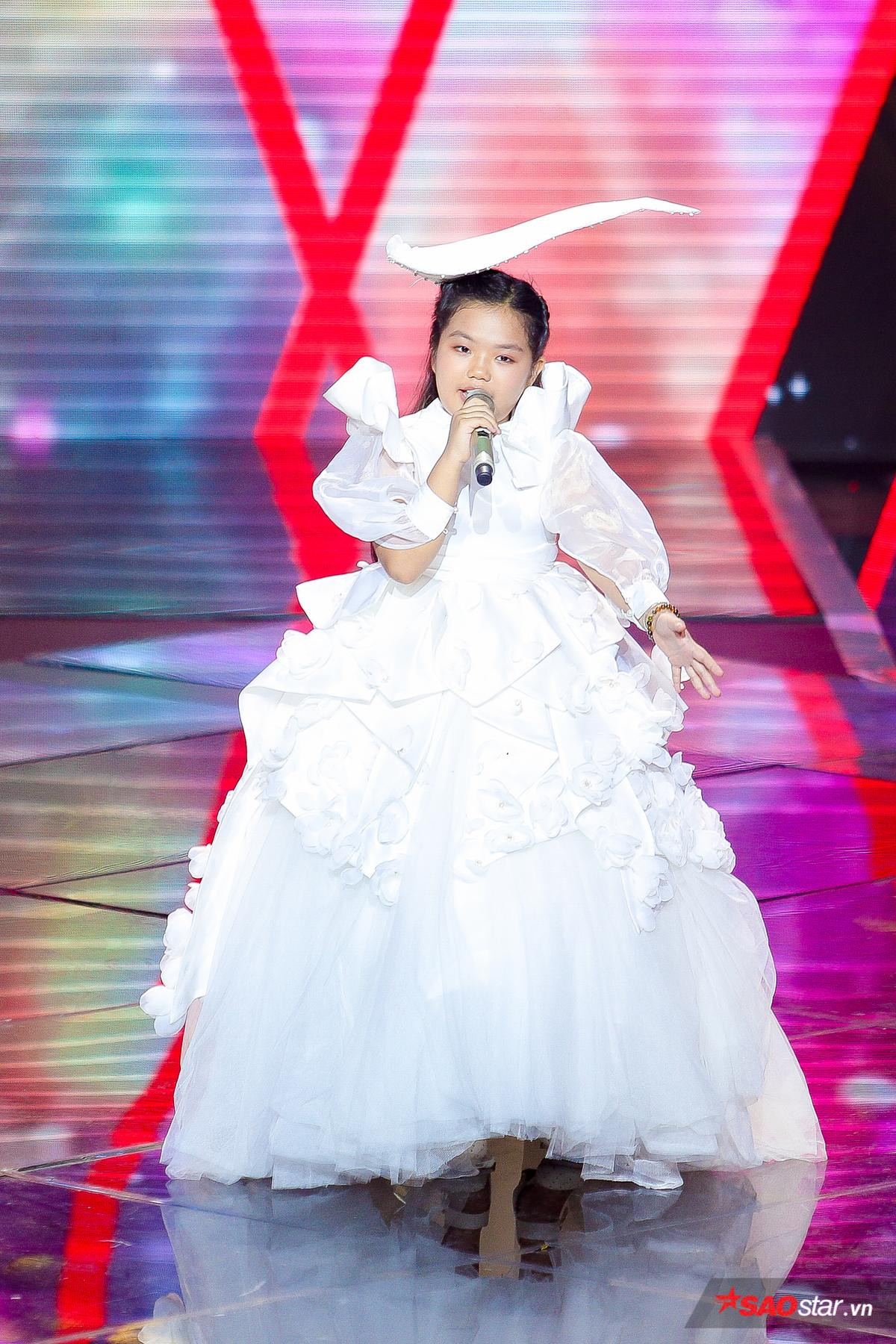 Tập 9 The Voice Kids 2019: Team Hương Giang 'lật ngược tình thế', lộ diện Top 13 chiến binh xuất sắc nhất Ảnh 2