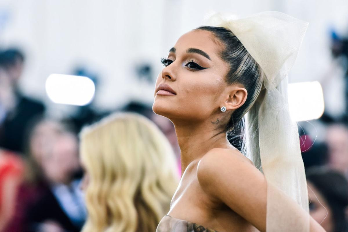 Fan cho rằng ca khúc mới khó lòng #1 Billboard và câu trả lời không thể đáng yêu hơn từ Ariana Grande Ảnh 3