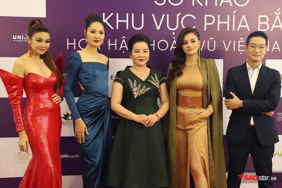 Thanh Hằng diện váy đỏ rực đọ sắc cùng Hương Giang - Vũ Thu Phương trong buổi sơ khảo MUV 2019 Ảnh 1