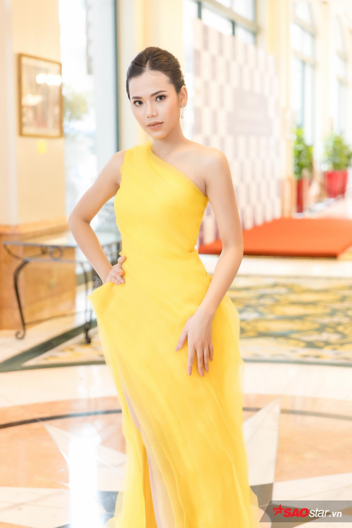 Minh Tâm Miss Universe 2019: 'Với em, 21 tuổi không phải là quá trẻ để làm được những điều tốt đẹp' Ảnh 5