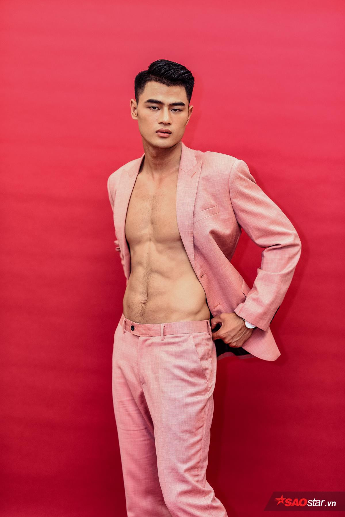 Top 5 Mister Vietnam 2019 vạch áo, khoe cơ bụng 6 múi, Hữu Đạt cover Hồng nhan 'siêu ngầu' Ảnh 9