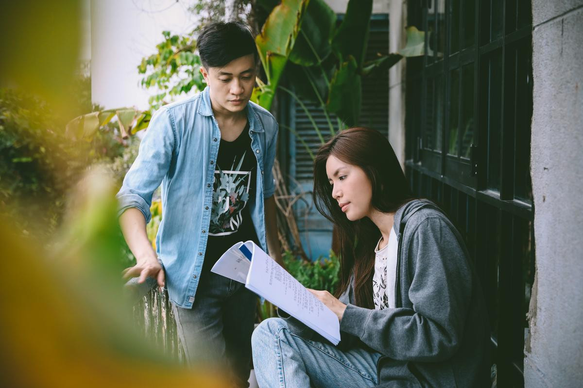 Họp báo 'Hoa hậu giang hồ': Minh Tú quyến rũ bên Lương Mạnh Hải, chuẩn bị công phá màn ảnh rộng Ảnh 31