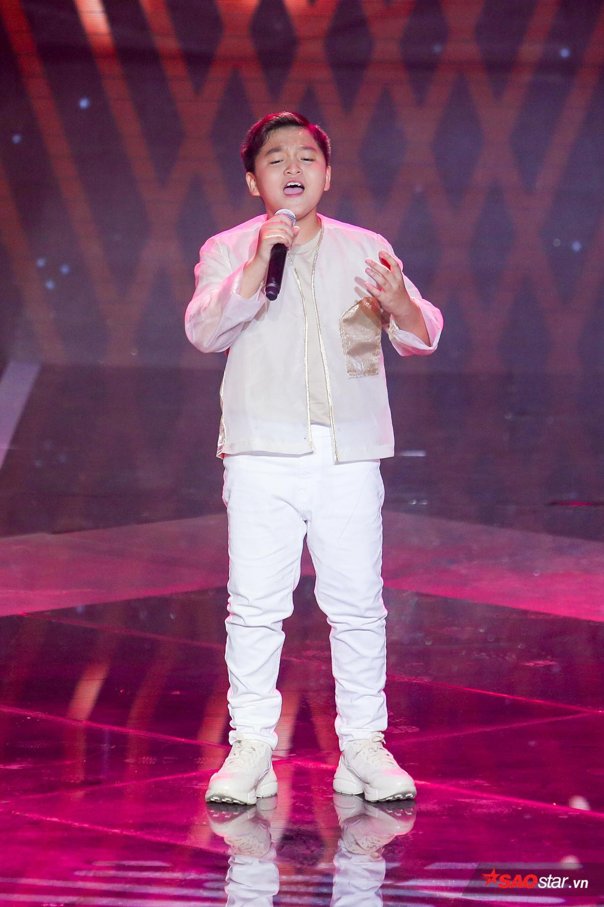 Hiểu Minh - Đức Khôi - Chấn Quốc: Hot boy nhí nào trụ vững đến chặng đua cuối cùng The Voice Kids 2019? Ảnh 3