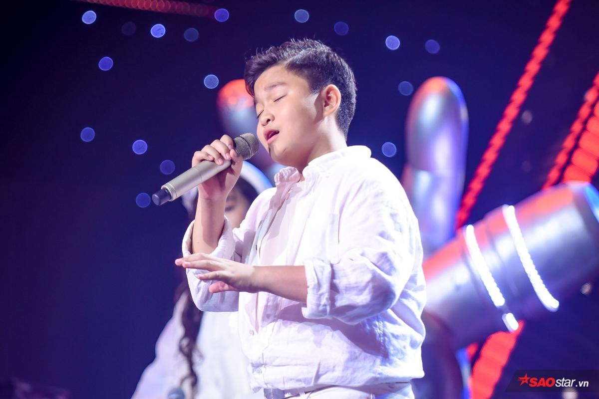 Hiểu Minh - Đức Khôi - Chấn Quốc: Hot boy nhí nào trụ vững đến chặng đua cuối cùng The Voice Kids 2019? Ảnh 8