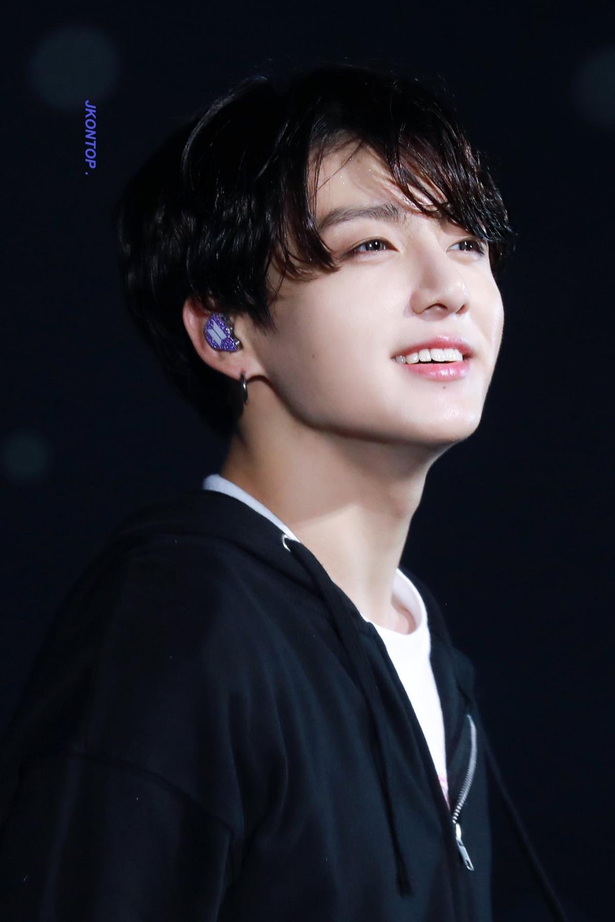 Đứng trước lùm xùm hẹn hò, fan an ủi Jungkook (BTS) với hashtag #AlwaysWithJK trending Twitter Ảnh 4