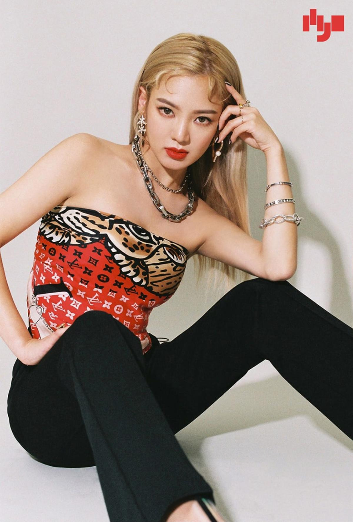 Hyoyeon (SNSD) tẩy tóc 2 lần/tuần với hy vọng tóc vàng hoe sẽ mọc lên thật sự? Ảnh 8