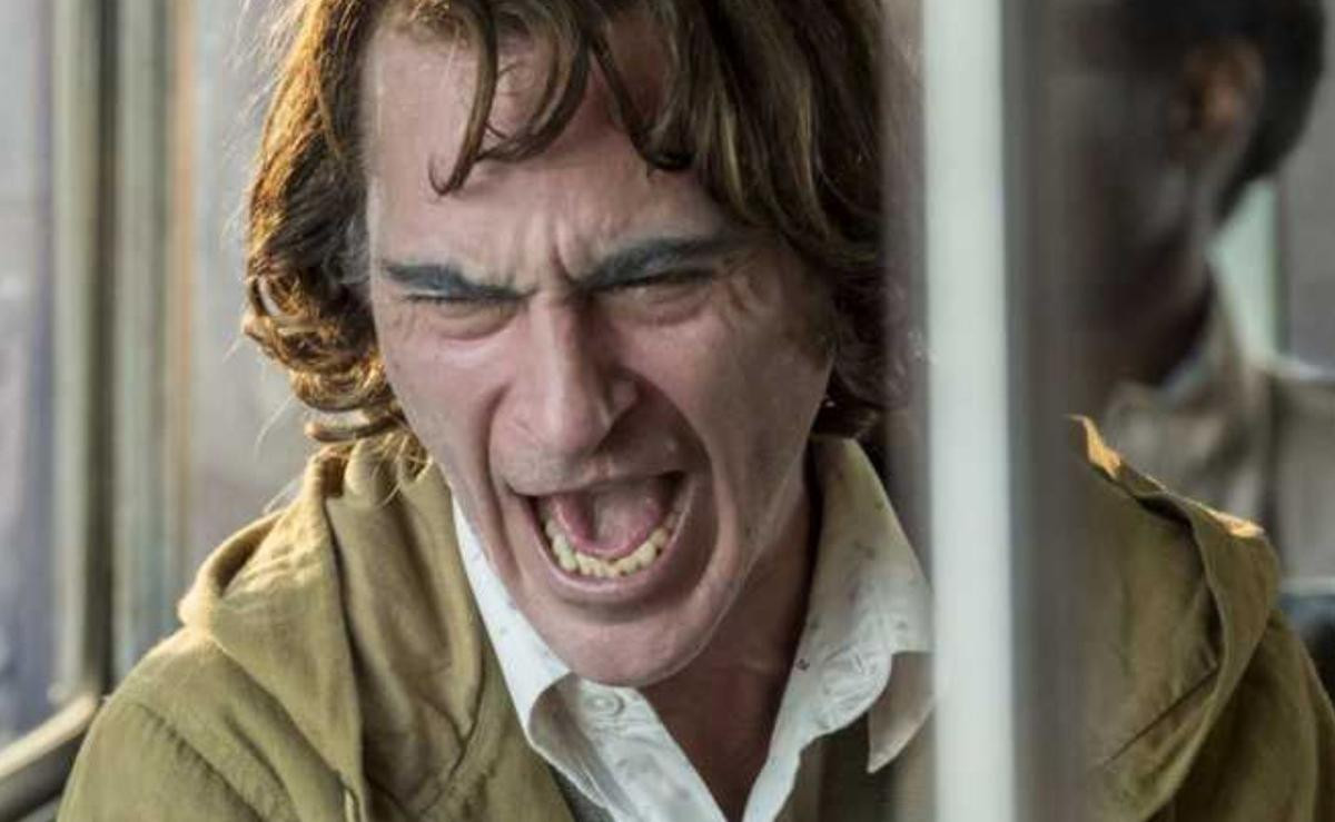 Sẽ chẳng thể có một Joker hoàn hảo nếu không có điệu cười của Joaquin Phoenix Ảnh 1