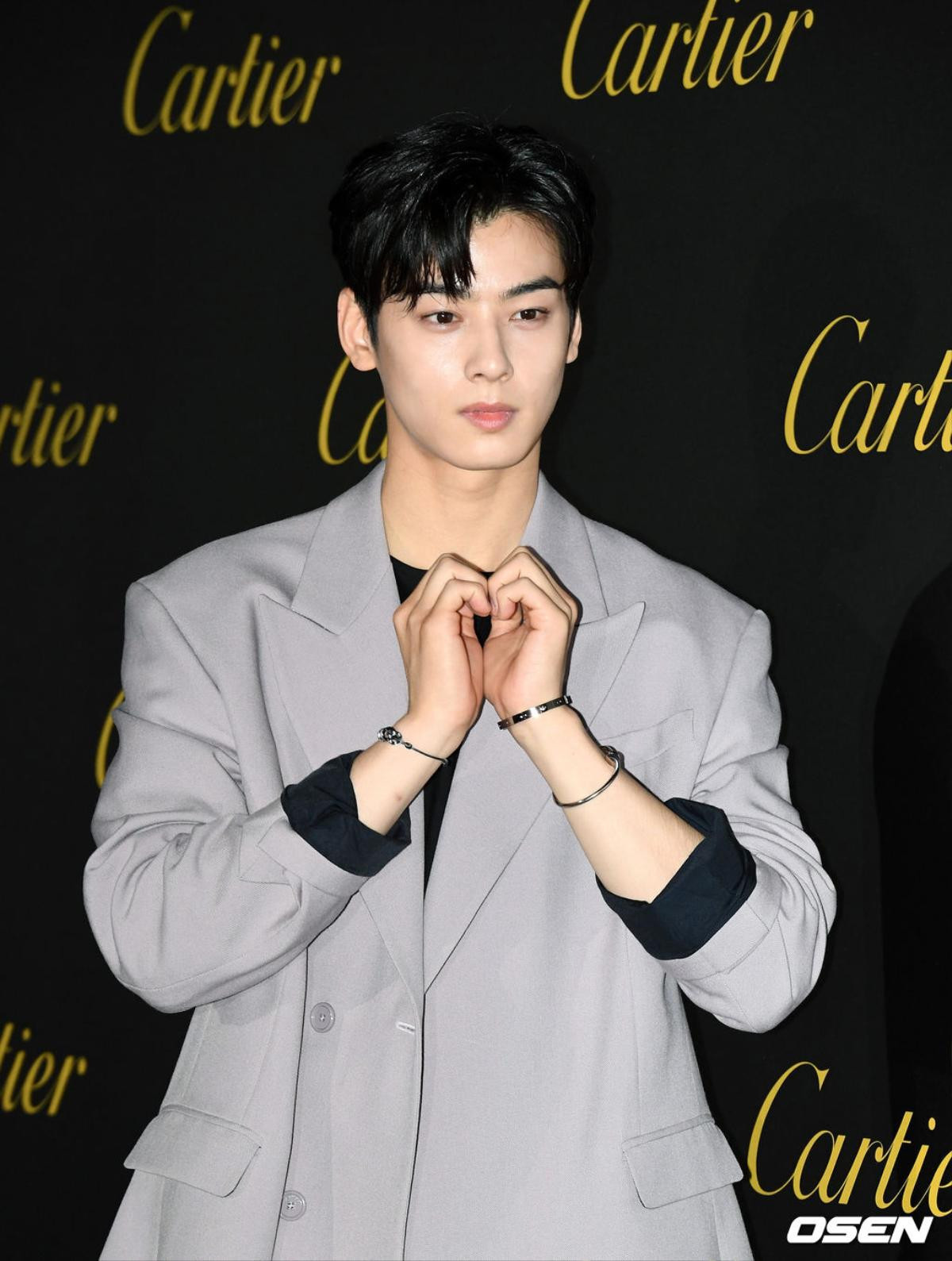 Jisoo (Blackpink) quyến rũ bên Cha Eun Woo, L (Infinite) - Kang Daniel và Jang Ki Yong tại sự kiện Ảnh 12