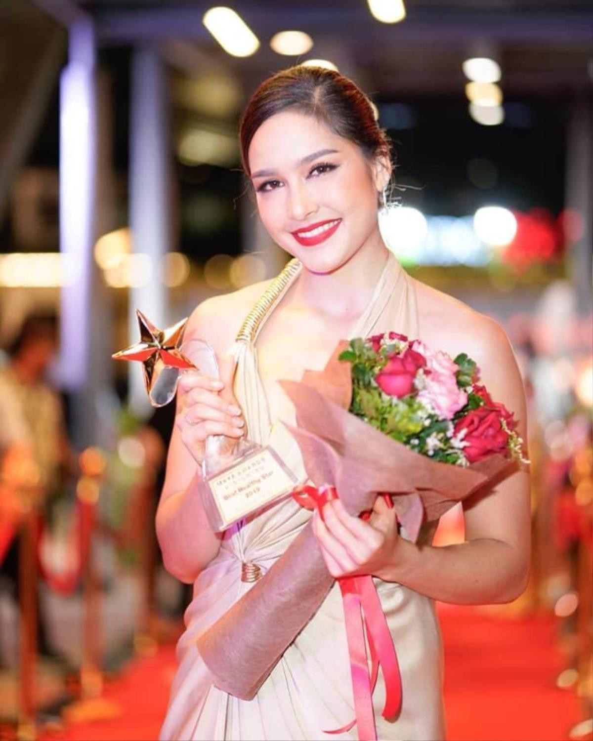 Dàn sao Thái lộng lẫy tại thảm đỏ Maya Awards 2019 Ảnh 14