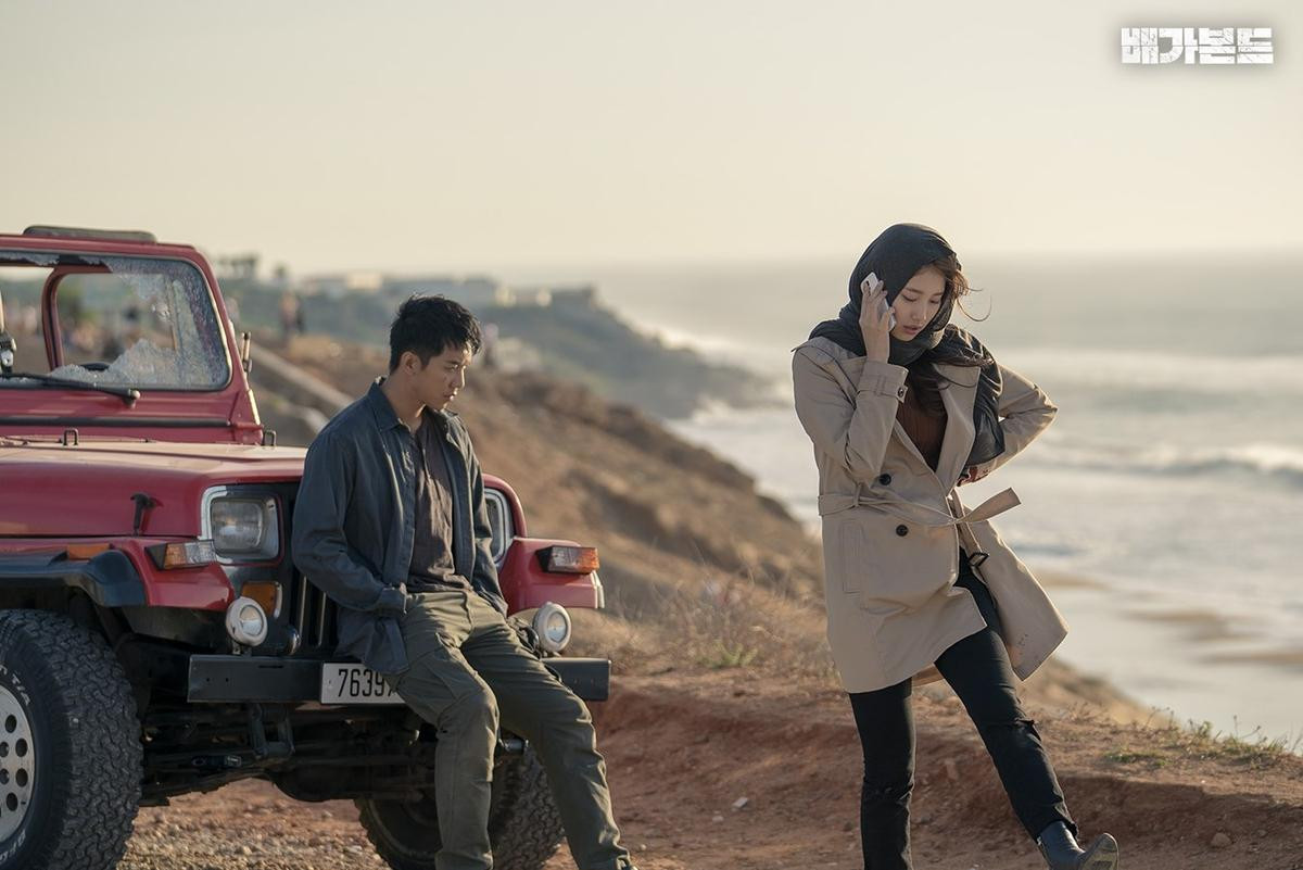 Tập 1 'Vagabond', Knet chê tơi tả diễn xuất kém cỏi của Suzy: 'Không thấy xấu hổ sao?' Ảnh 5