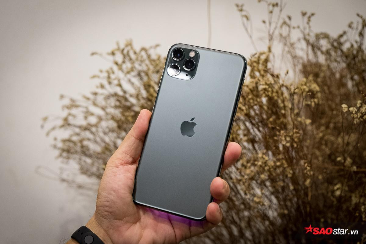 'Tra tấn' iPhone 11 Pro Max bằng thử nghiệm thả rơi và cái kết hoàn toàn bất ngờ Ảnh 1