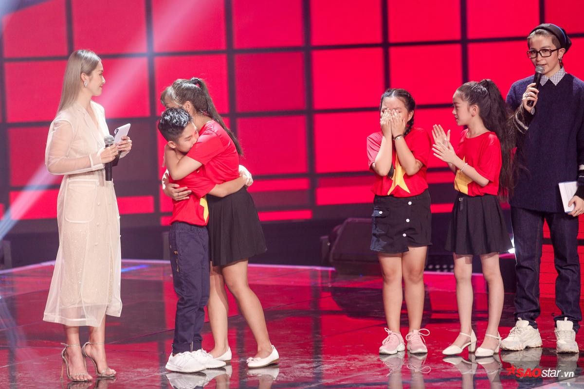 HOT: Hiểu Minh bị loại, Minh Tâm - Khánh An - Minh Châu chưa chắc suất vào Top 9 The Voice Kids 2019? Ảnh 7