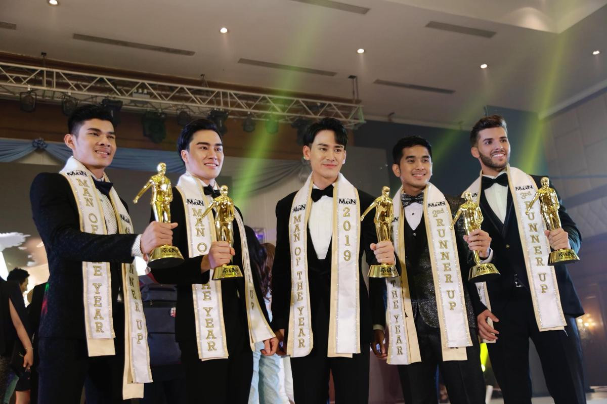 Tưởng Ngọc Minh cùng mỹ nam Hàn Quốc dắt tay nhau giành giải Á quân - Quán quân Man Of The Year 2019 Ảnh 2