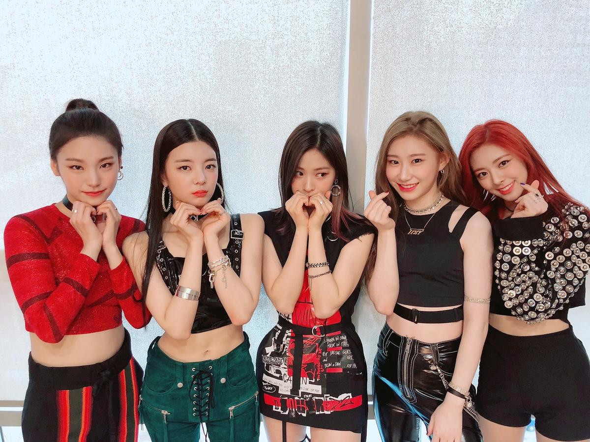 Debut chưa đến 1 năm, ITZY đã sẵn sàng khởi động tour diễn thế giới đầu tiên Ảnh 3