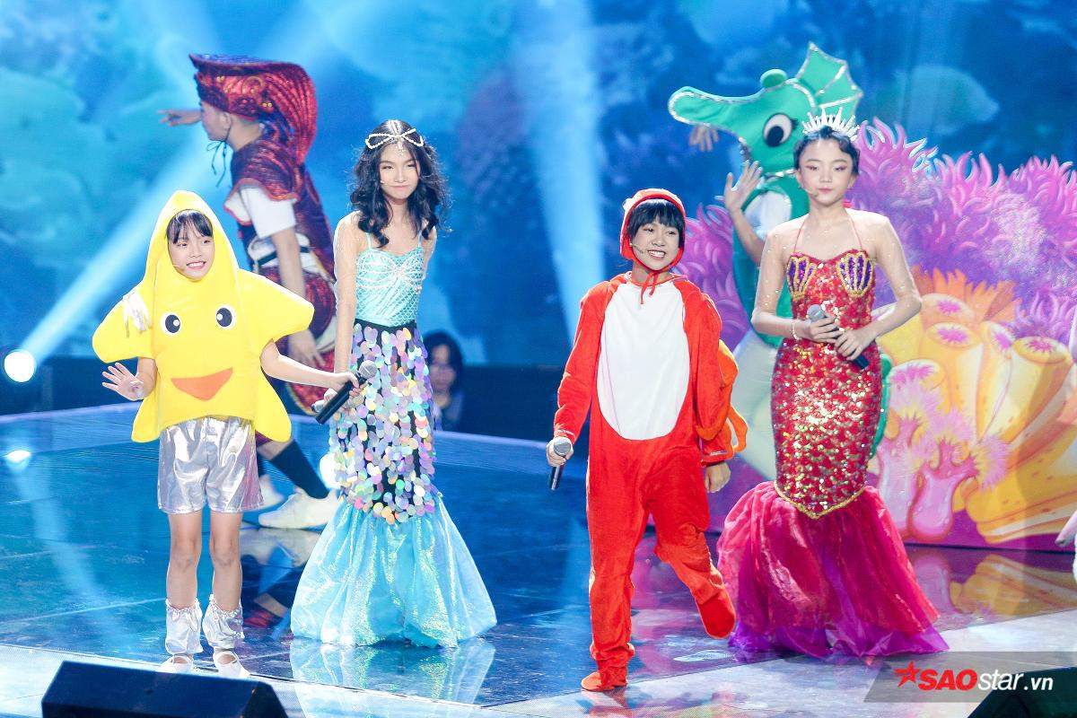 Tập 11 The Voice Kids: Quỳnhcực nét' gây choáng, 'Ch Anh diễn 'ị 3 Bạch Tuộc' Minh Hằng chiếm trọn spotlight Ảnh 1