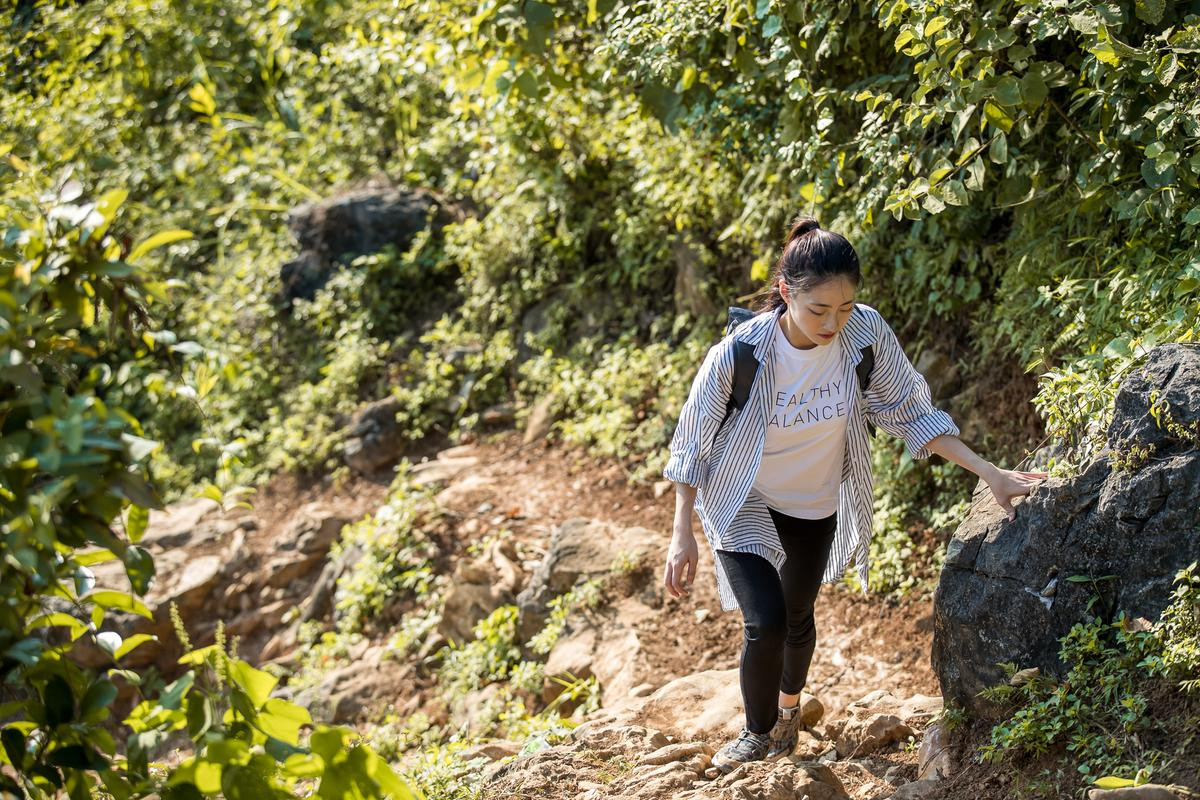 Lương Thùy Linh chuyển 700 tấn vật liệu lên núi, khởi công Dự án nhân ái 'Đắp đường - Xây ước mơ' Ảnh 3