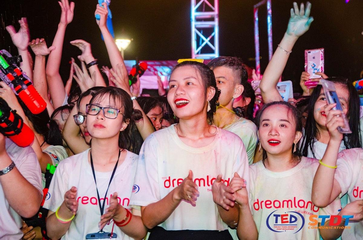 TDTU FESTIVAL 2019 - Lễ hội lớn nhất trong năm được đầu tư hoành tráng tại Đại học Tôn Đức Thắng Ảnh 16