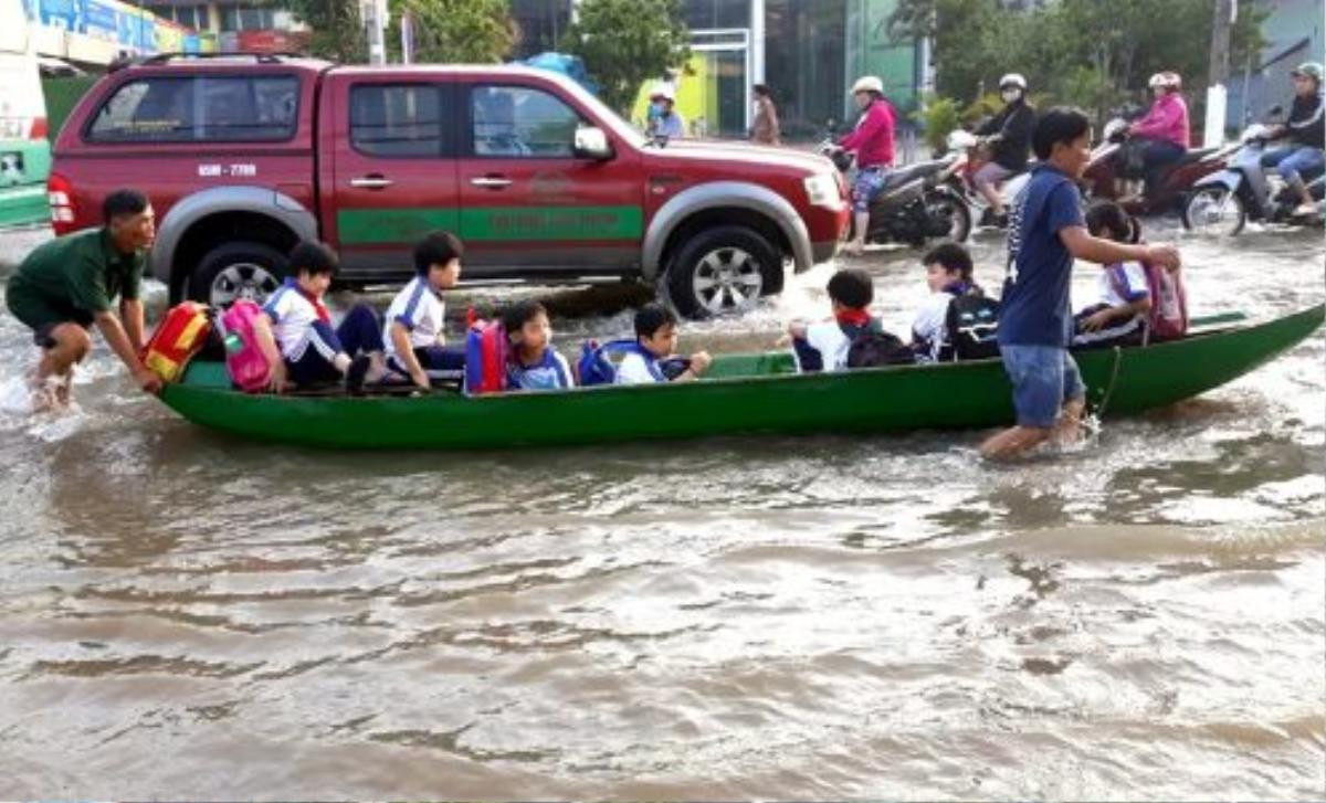 Cần Thơ cho học sinh nghỉ học vì triều cường Ảnh 1