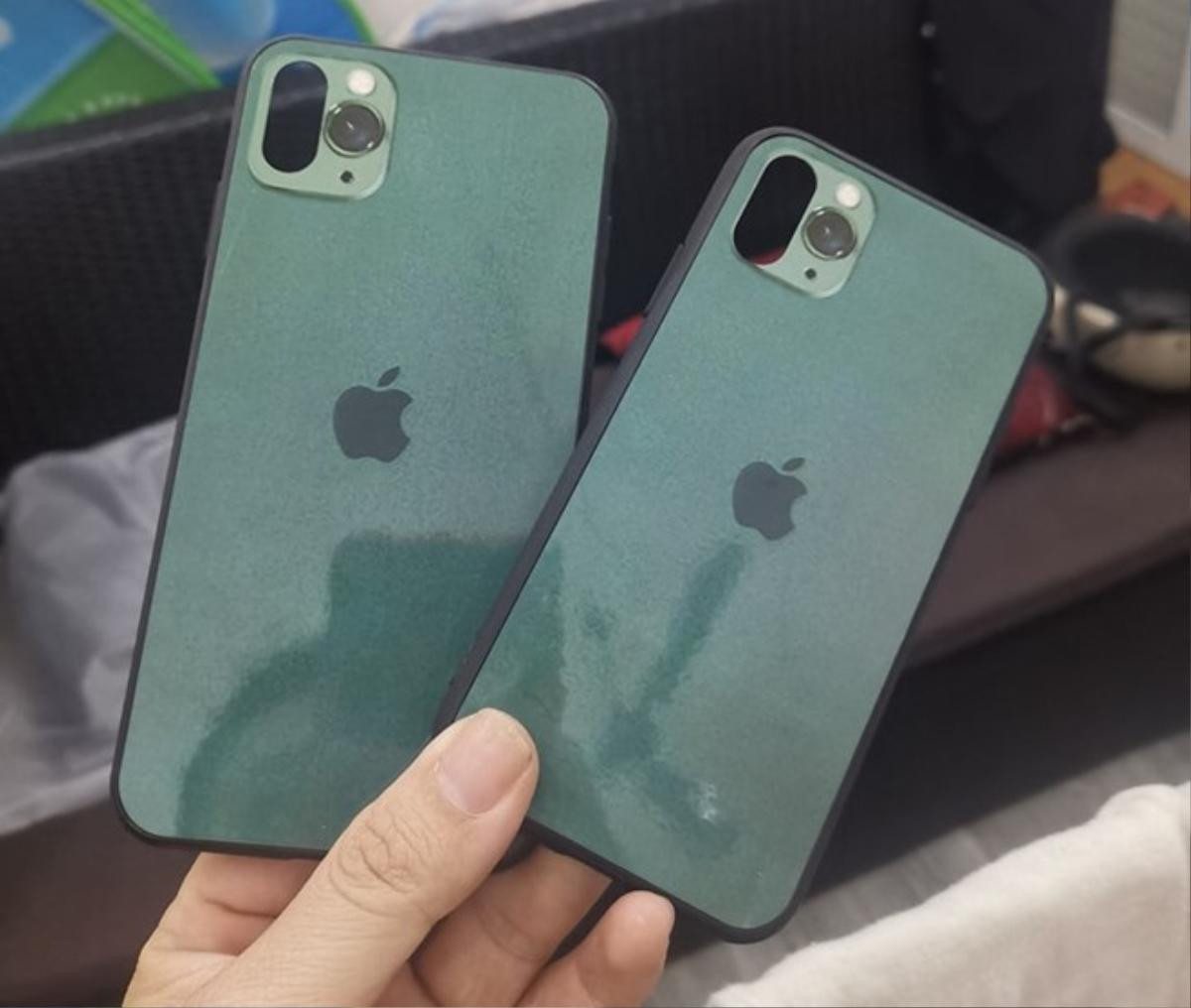 'Hô biến' iPhone đời cũ thành iPhone 11 Pro với 200.000 đồng tại VN Ảnh 1