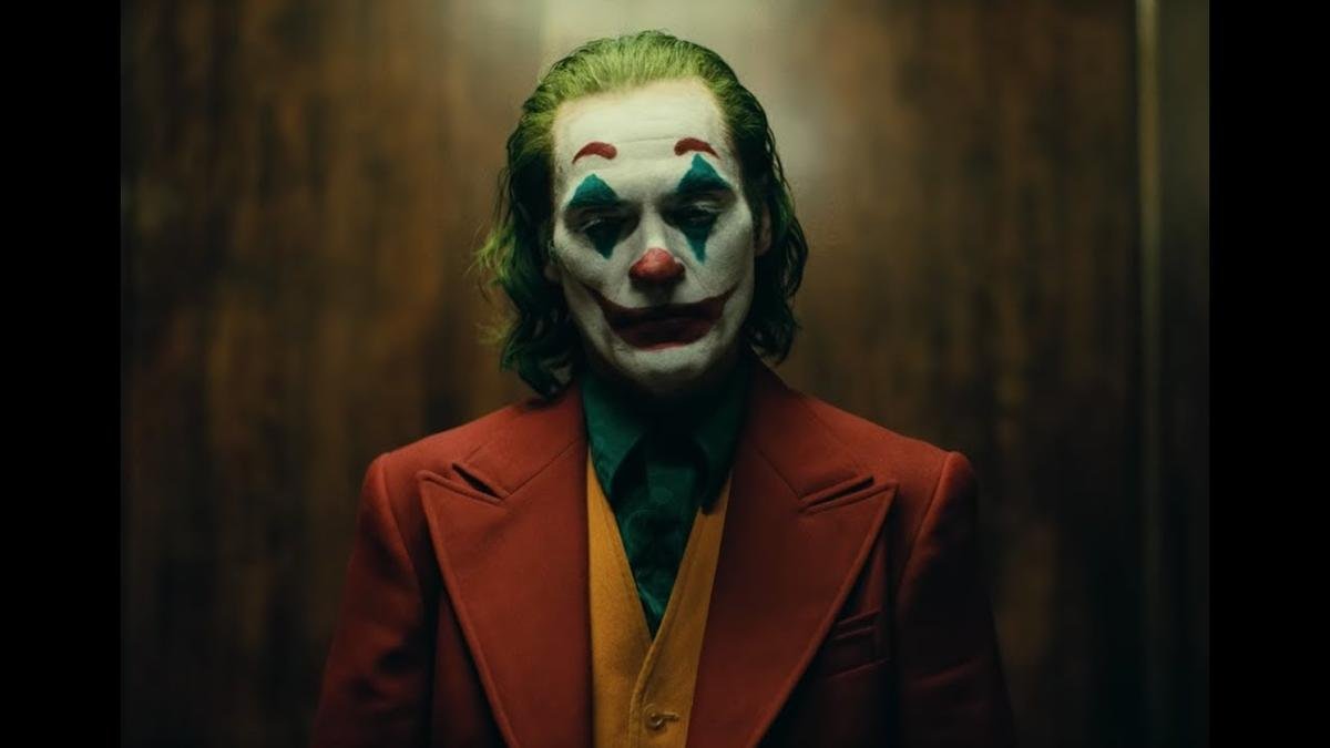 Review phim 'Joker': Đen tối, ít cảnh hành động nhưng vẫn bóp nghẹt tim người xem với màn hóa thân xuất sắc của Joaquin Phoenix Ảnh 1