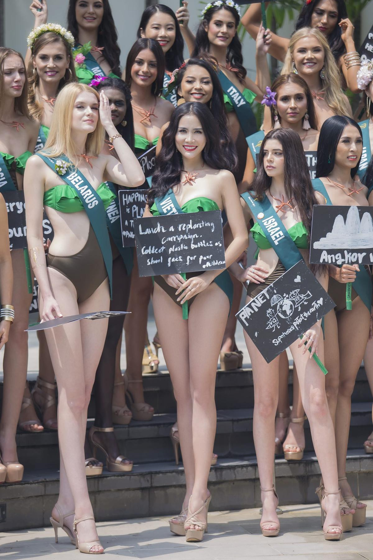 Á hậu Hoàng Hạnh diện bikini, nổi bật tại vị trí trung tâm ở Miss Earth 2019 Ảnh 1