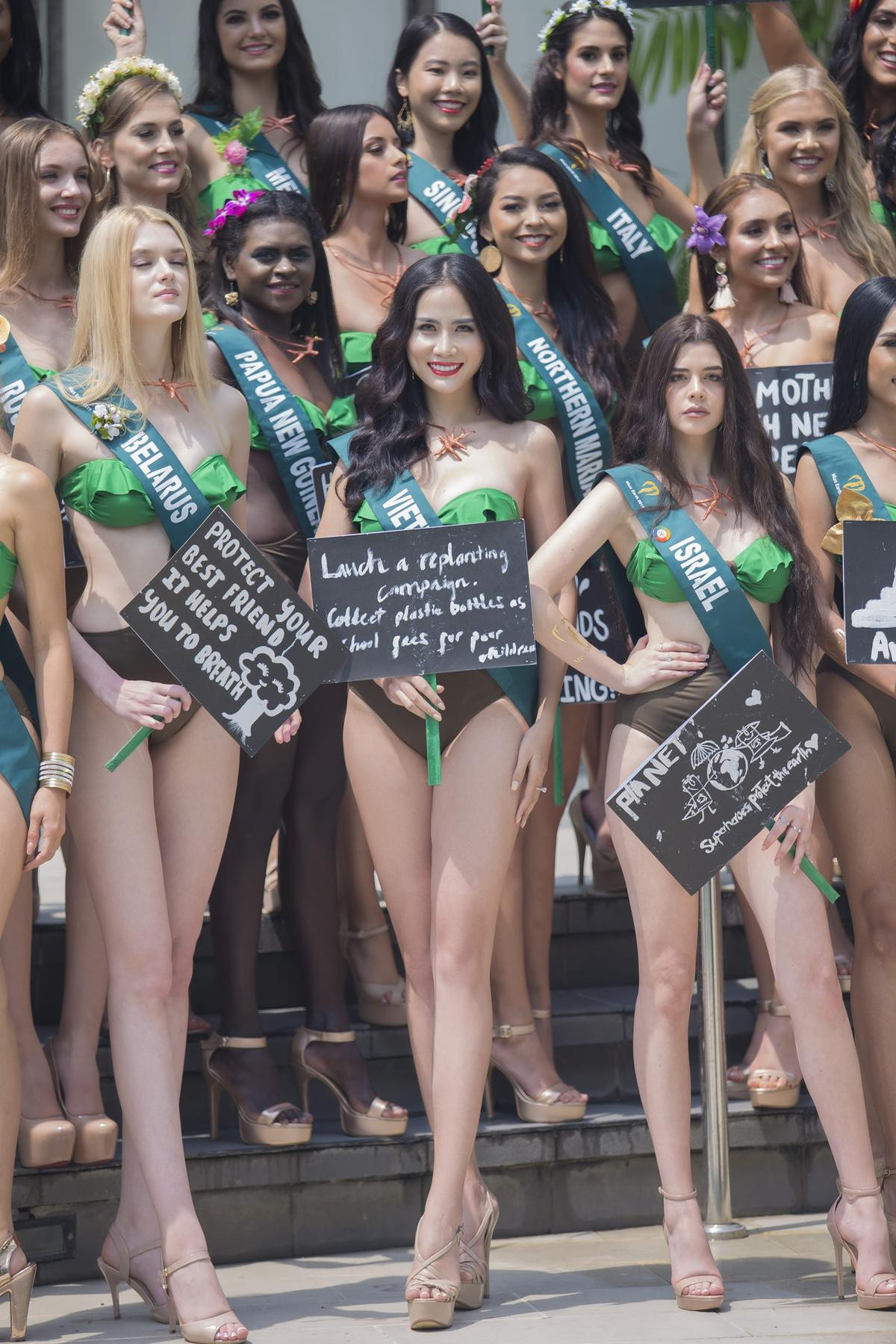 Á hậu Hoàng Hạnh diện bikini, nổi bật tại vị trí trung tâm ở Miss Earth 2019 Ảnh 2