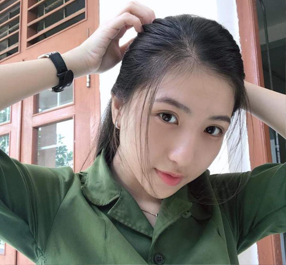 Tuyển tập 'hotgirl' mùa quân sự, chẳng những học giỏi lại còn đa tài khiến dân mạng 'dậy sóng' thời gian qua Ảnh 7