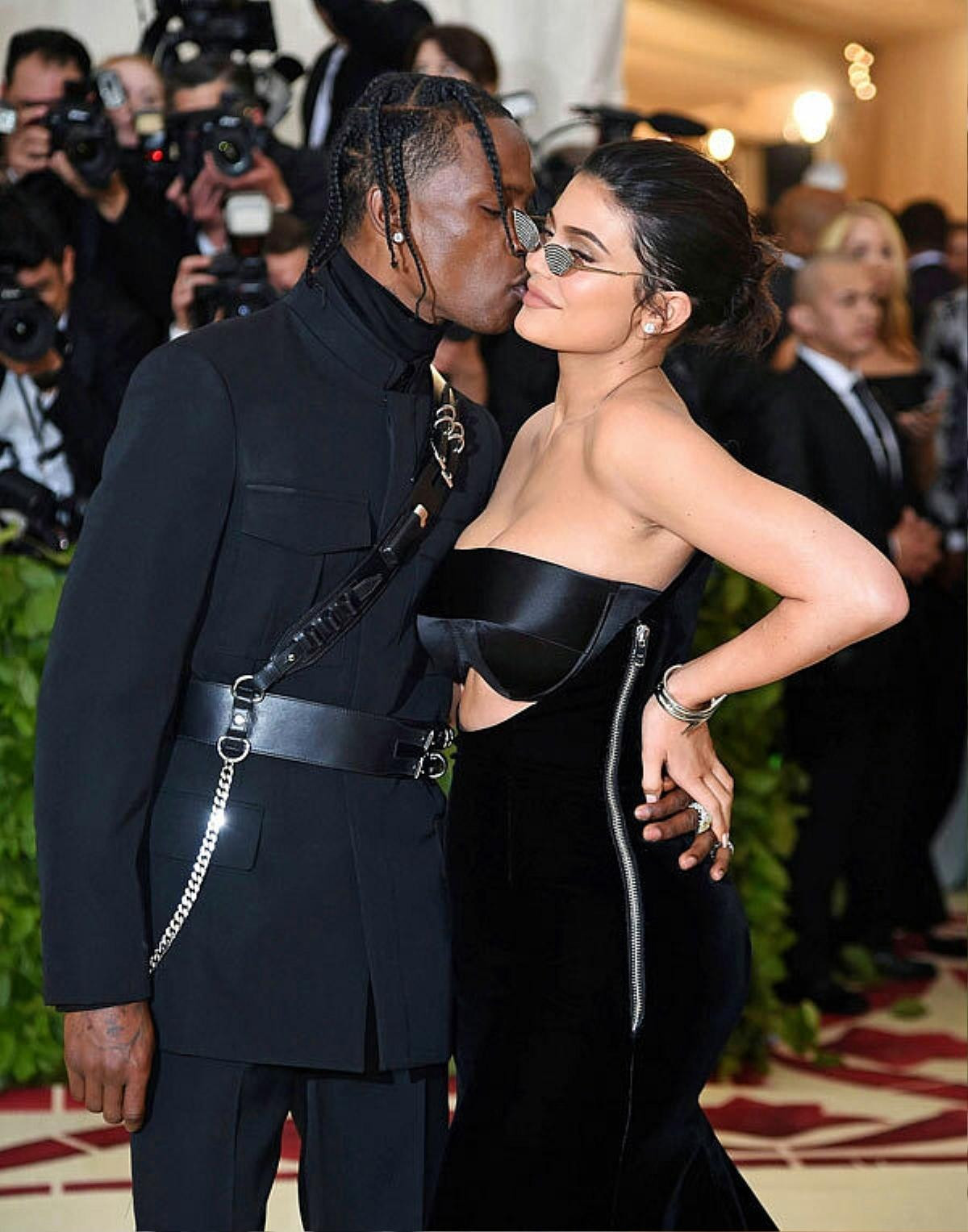 Kylie Jenner đến gặp người yêu cũ trong đêm sau tin đồn chia tay Travis Scott Ảnh 11