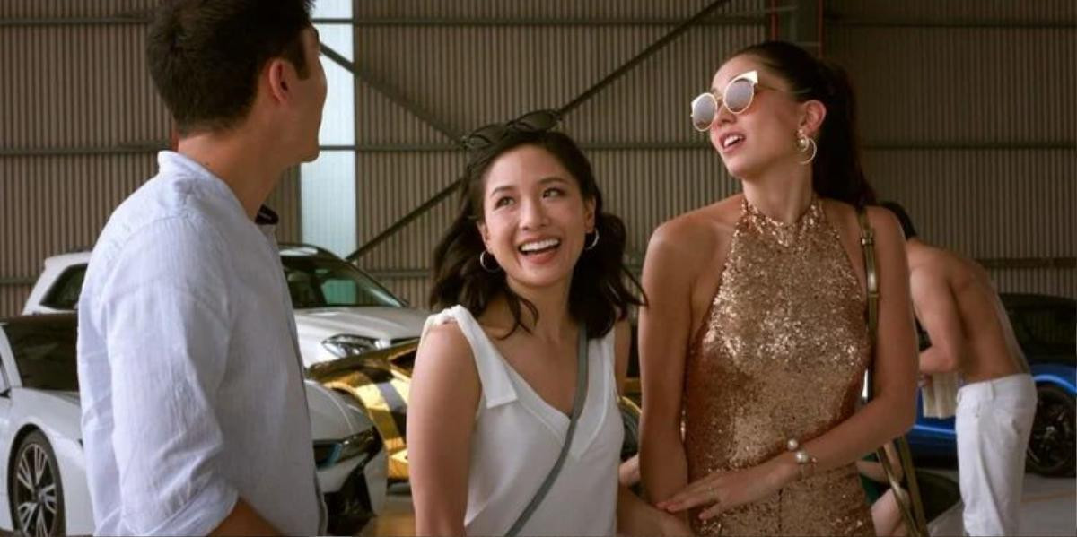 The Farewell: 10 điều bộ phim làm tốt hơn so với tác phẩm Crazy Rich Asians Ảnh 2