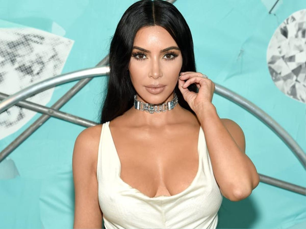 Bạn có biết Kim Kardashian, Beyonce, JLo lên đời nhan sắc nhờ vứt bỏ điều này! Ảnh 2