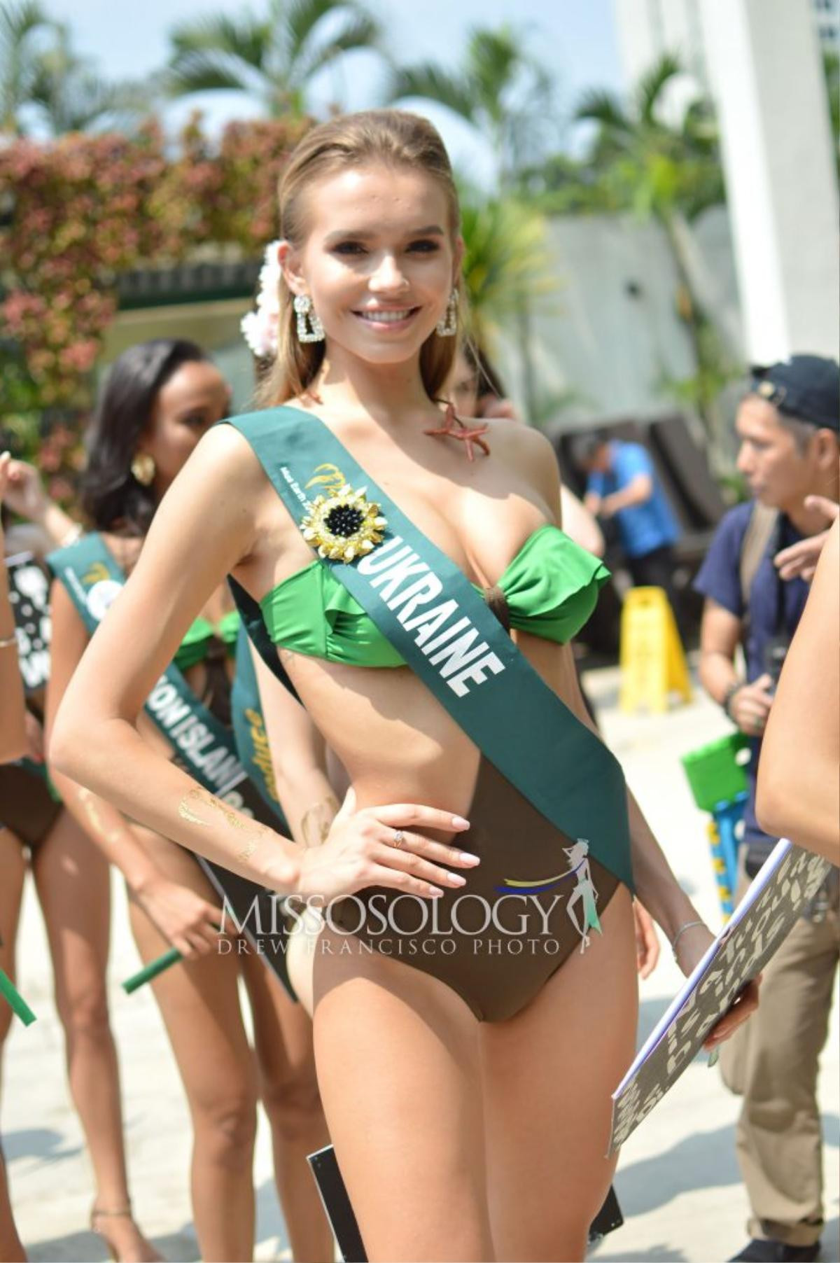 Missosology gọi tên Hoàng Hạnh vào Top 8 mỹ nhân nổi bật, chiếm spotlight nhất Miss Earth 2019 Ảnh 4