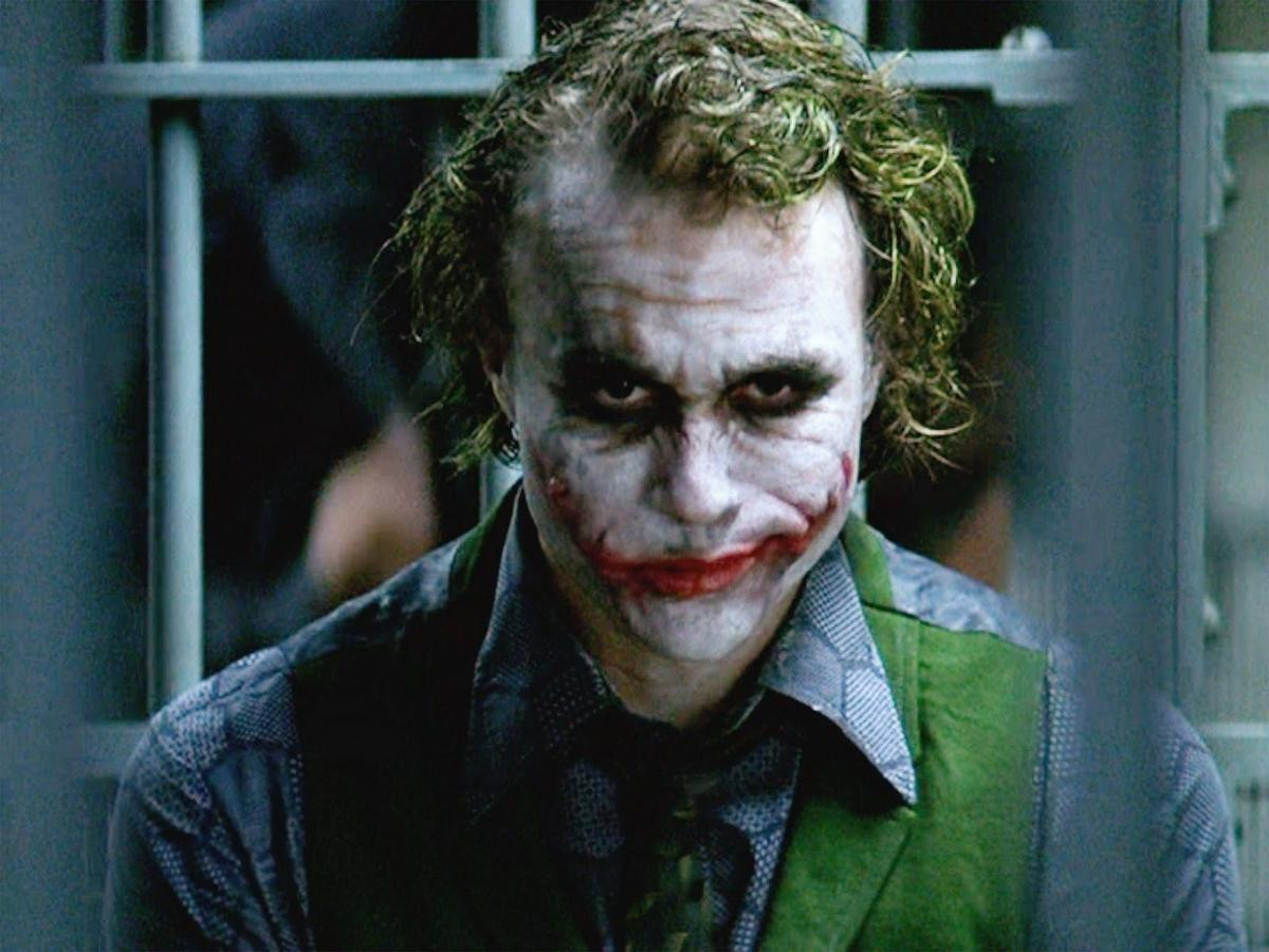 Trước Joaquin Phoenix, 'hề điên' Joker của DC đã càn quét văn hóa đại chúng như thế nào? Ảnh 6