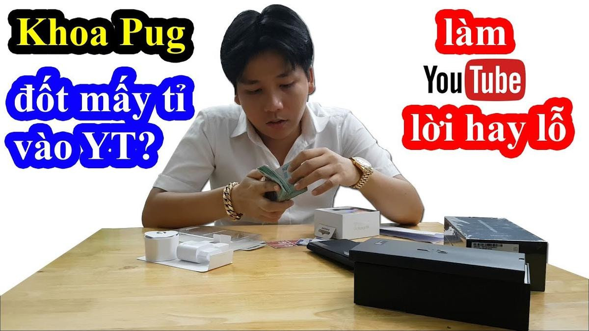 YouTuber Khoa Pug