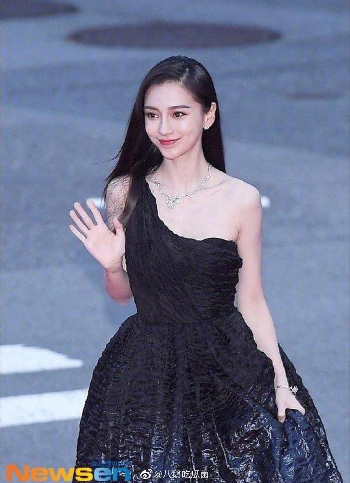 Angelababy được truyền thông Hàn Quốc ca tụng vì vẻ đẹp rạng ngời khi xuất hiện tại LHP Busan Ảnh 7