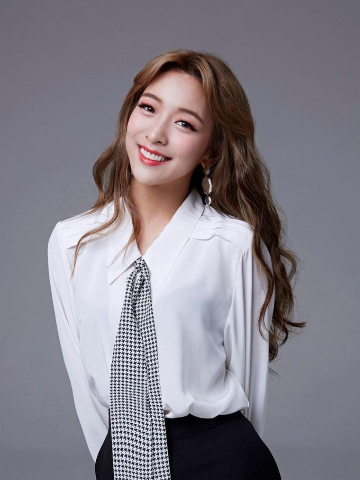 Hậu rời SM Entertainment, Luna (F(x)) chính thức tìm được 'bến đỗ' mới Ảnh 3