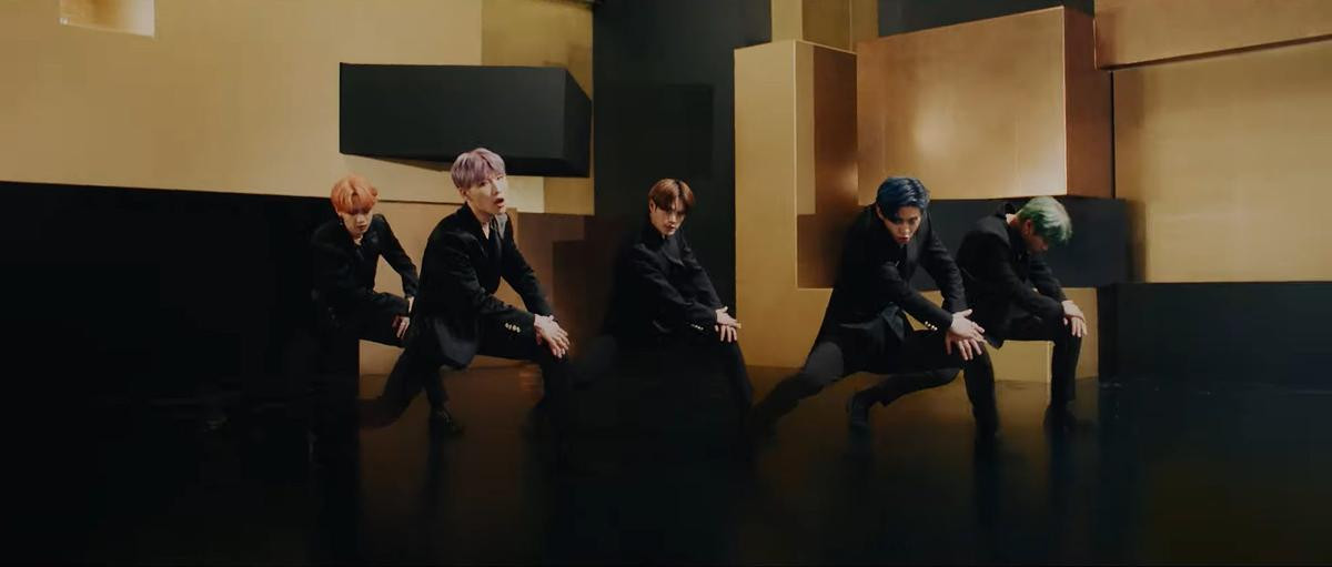 Tân binh AB6IX chính thức comeback: Fan đắm chìm trong sự bùng nổ của ‘Blind For Love’ Ảnh 2