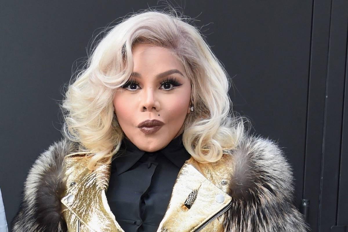 Lil Kim đòi trao trọng trách làng rap lại cho Cardi B và phản ứng đầy mỉa mai từ khán giả Ảnh 5