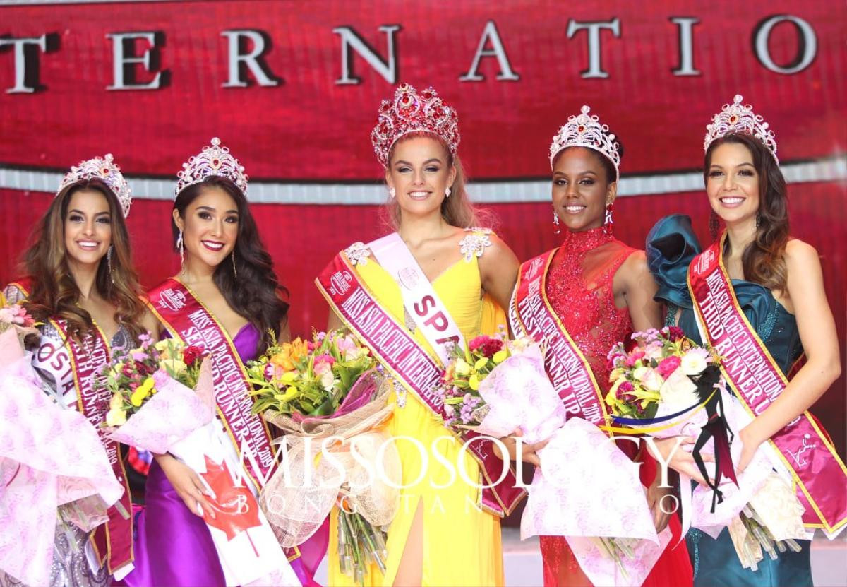 Hết mình vì màu cờ sắc áo, lí do vì sao Thu Hiền ra về tay trắng tại Miss Asia Pacific Int' 2019 Ảnh 5