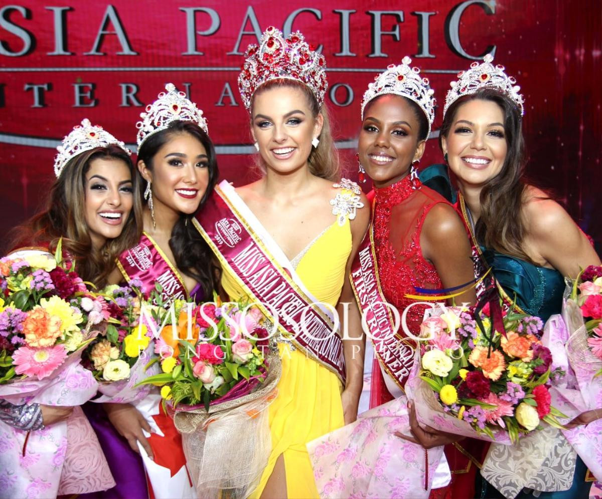 Hết mình vì màu cờ sắc áo, lí do vì sao Thu Hiền ra về tay trắng tại Miss Asia Pacific Int' 2019 Ảnh 1