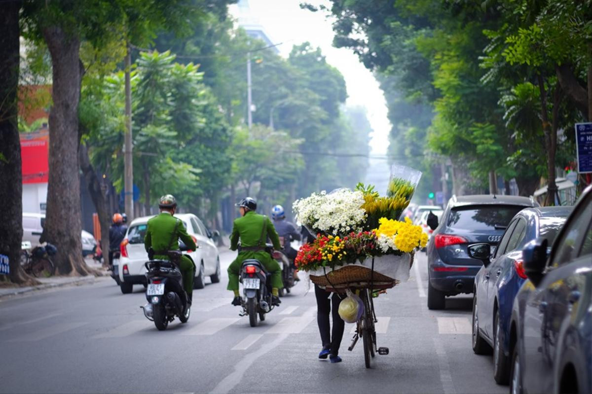 Gió mùa Đông Bắc sắp tràn về, nền nhiệt ở miền Bắc có thể giảm 6-10 độ C Ảnh 1