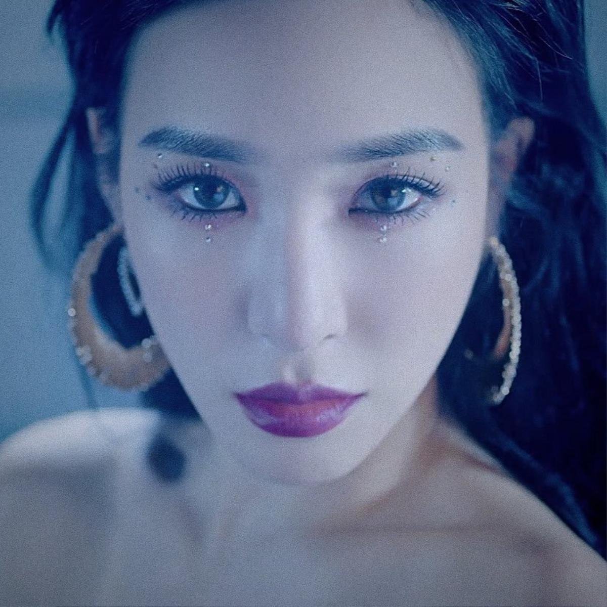 Hình ảnh Tiffany (SNSD) trong MV mới 'Run For Your Life': Cá tính hay phản cảm? Ảnh 4