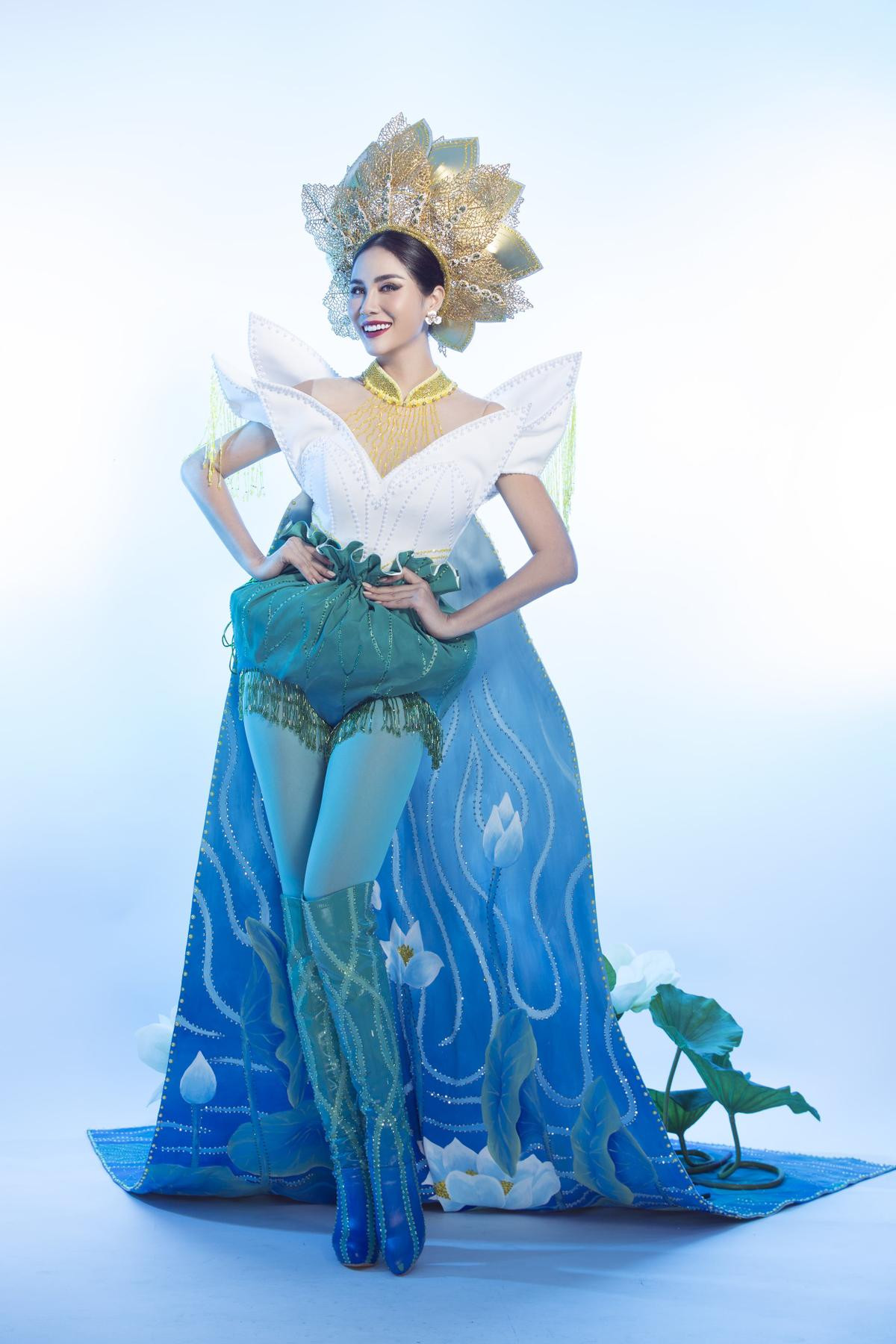 Hoàng Hạnh mang cả hồ sen lên trang phục dân tộc đính 5000 viên pha lê, quyết 'chặt banh' Miss Earth 2019 Ảnh 11