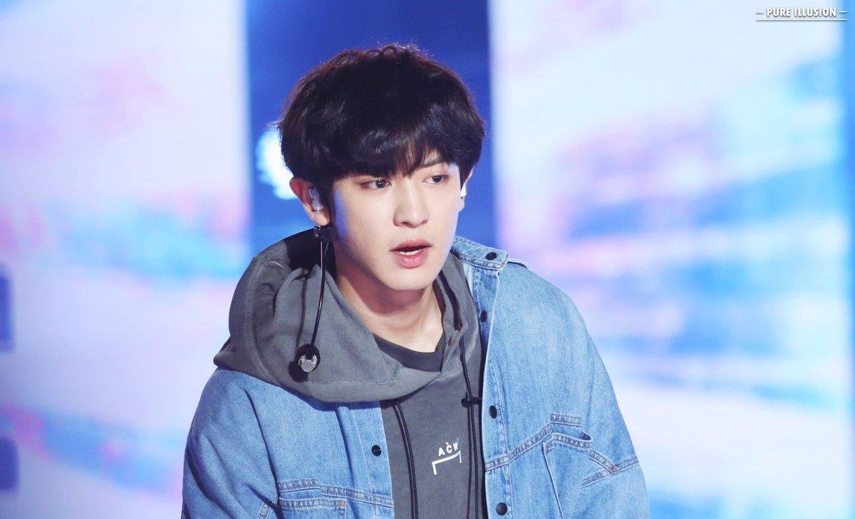 Chanyeol (EXO), Kim Ah Joong nhiệt tình ủng hộ phim của Ji Chang Wook và Moon Geun Young Ảnh 3