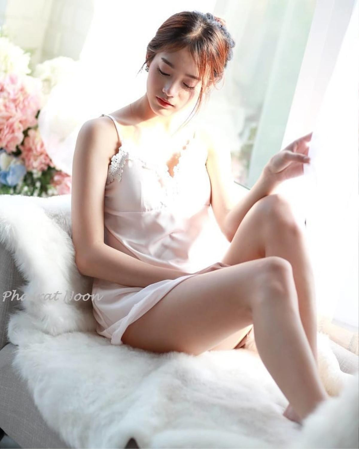 Loạt hotgirl đồng phục Thái Lan khiến fan 'sửng sốt' với phong cách 'người lớn' gợi cảm chết người Ảnh 4