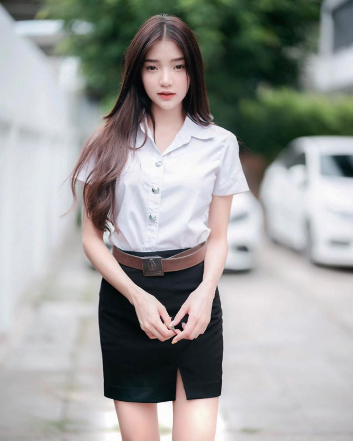 Loạt hotgirl đồng phục Thái Lan khiến fan 'sửng sốt' với phong cách 'người lớn' gợi cảm chết người Ảnh 10