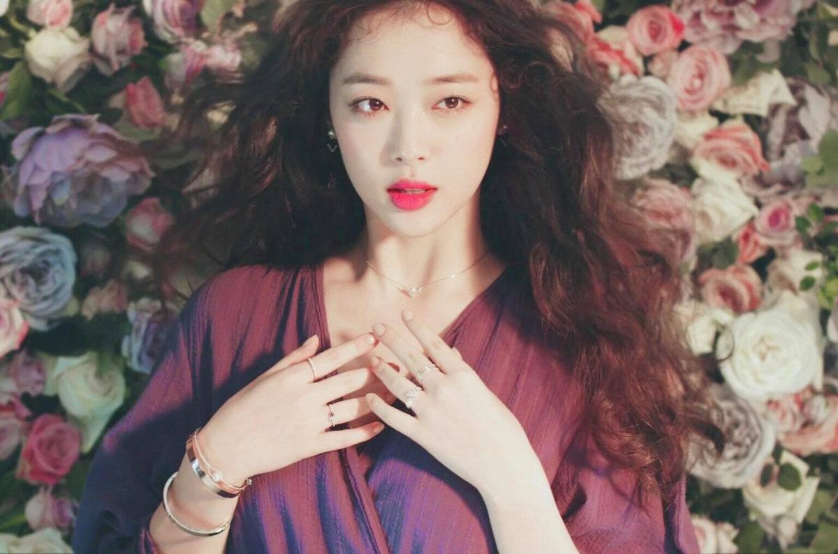 Shock: Sulli f(x) qua đời ở tuổi 25, cảnh sát đã tìm thấy thi thể nghi ngờ tự tử Ảnh 2